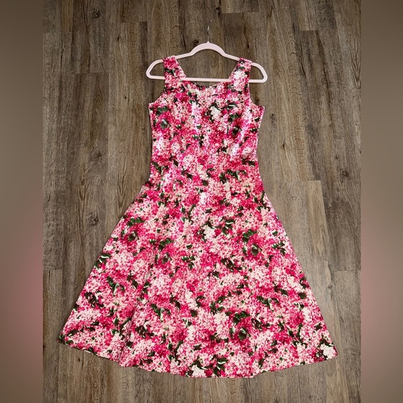 Talbots • Floral Fit and Flare Midi Dress - Picture 1 of 10